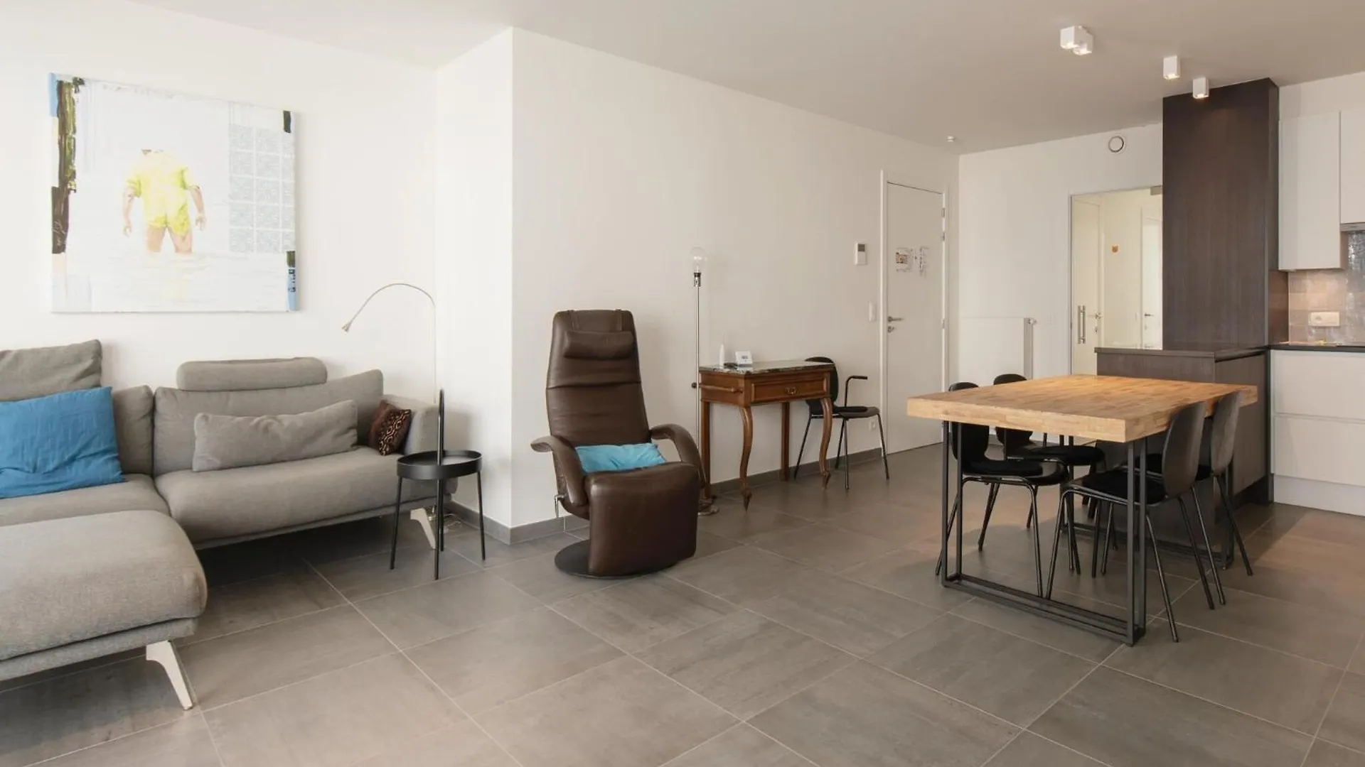 Beautiful Apartment With View Οστένδη