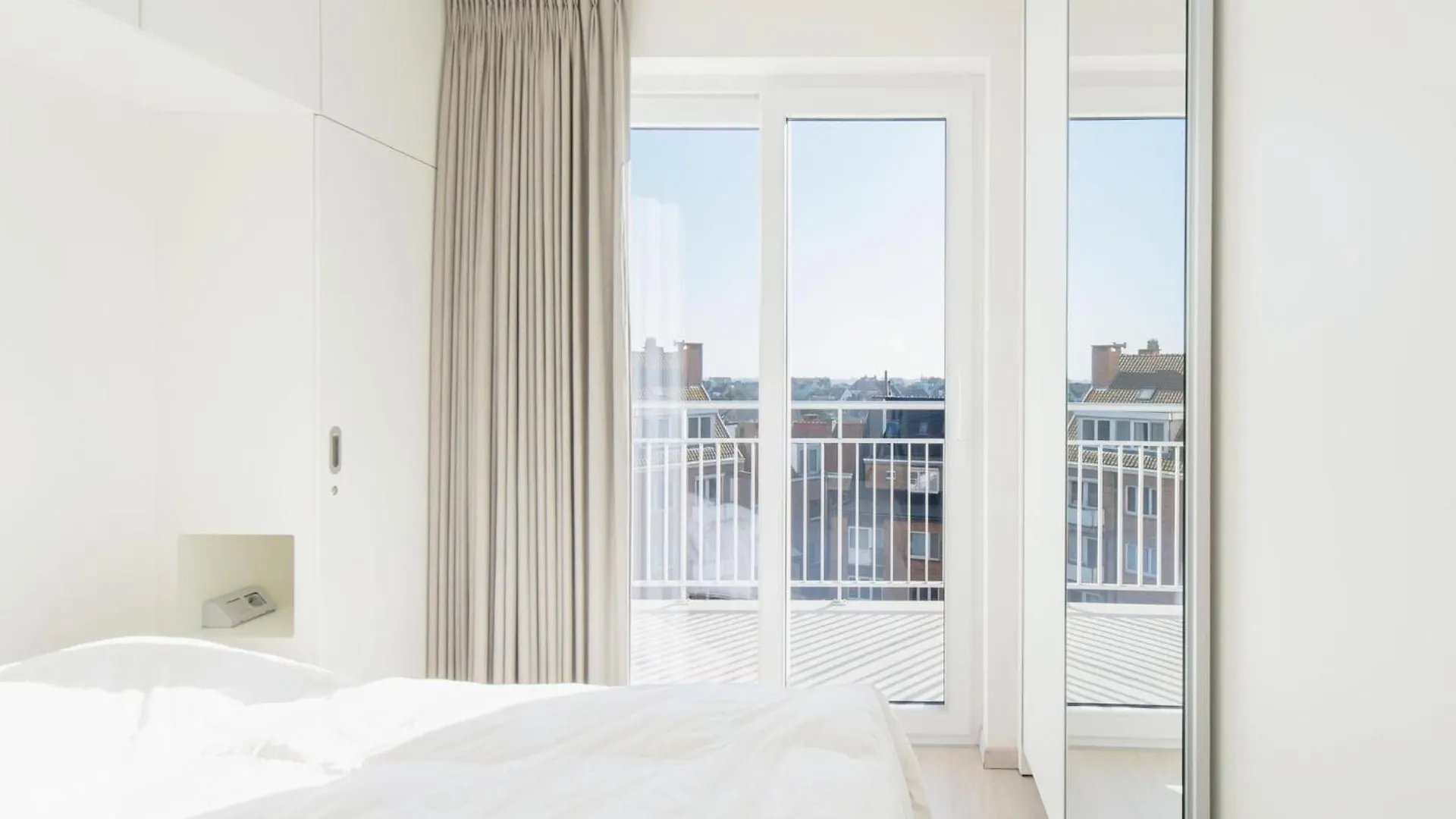 Beautiful Apartment With View Οστένδη